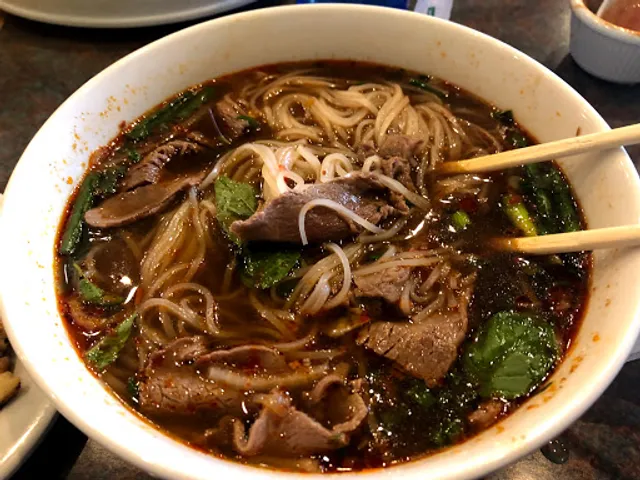 Pho Que Huong