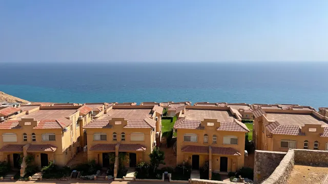 Ain Sohkna 2 bedrooms sea view chalet at Telal compound