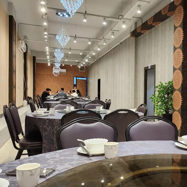 Rong Cheng "Sister Fang's Private Kitchen"