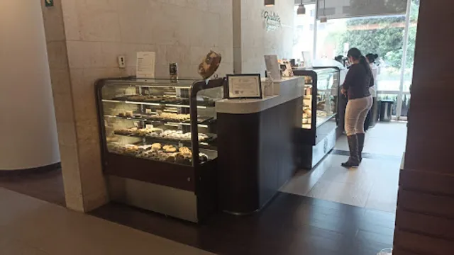 Restaurante Garabatos ABC Observatorio Torre Jordan Black