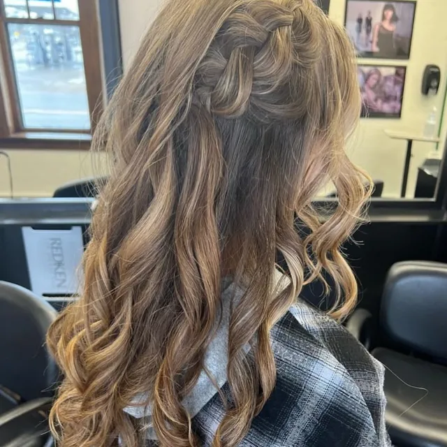 Clipper's Mate Salon