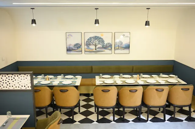 HSB FAMILY INN / HSB RESTAURANT