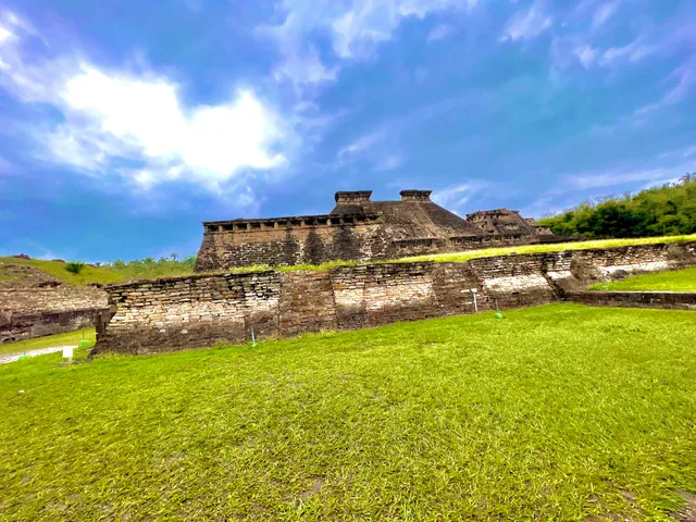 Restaurante El Tajín