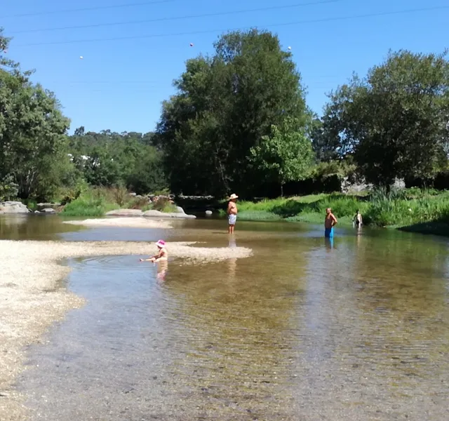 Praia Fluvial de Porto Carrero