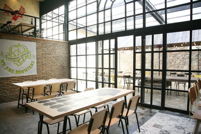 The Underdog® Flagship Store Thissio