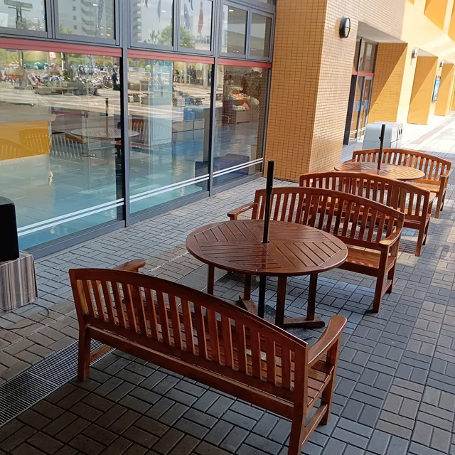 Starbucks Coffee - Aeon Mall Osaka Dome City