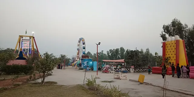 Chenab Park