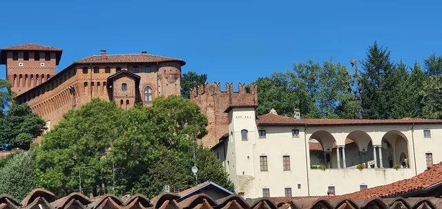 Castello di Barengo (Sec. XIV)