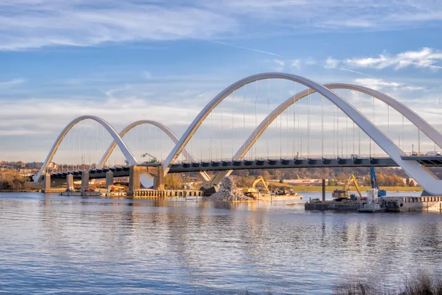 Frederick Douglass Memorial Bridge