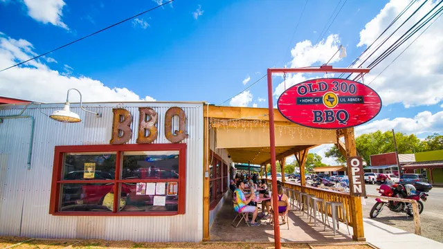 Old 300 BBQ