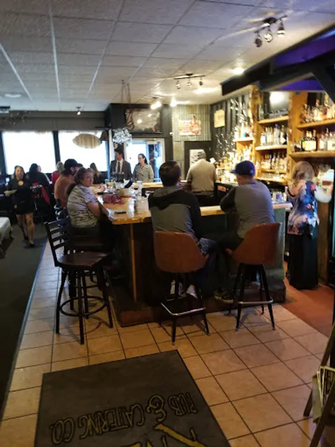 Bee's Knees Pub & Catering Co.