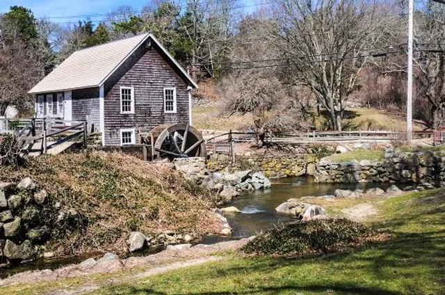Stony Brook Grist Mill