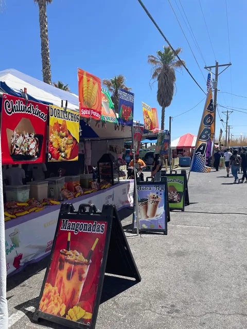 FOX PLAZA MERCADO (OUTDOOR MARKET)
