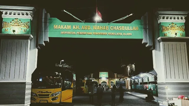 Makam Pahlawan Nasional K.H Abdul Wahab Chasbullah