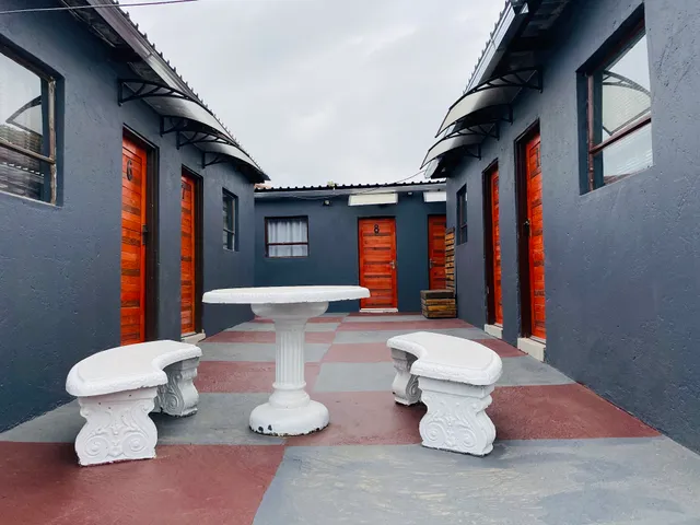 EXECUTIVE GALAXY GUEST HOUSE EXTENSIONS 2 NKOWANKOWA