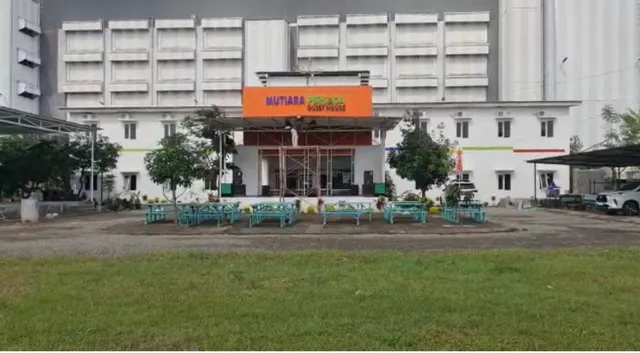 Urbanview Hotel Mutiara Persada Syariah Majalengka