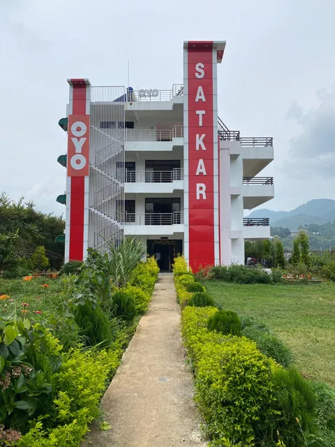 OYO 30488 Satkar hotel