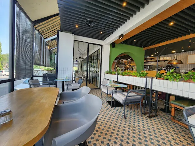 Hometown Hainan Coffee TAMAN SEA