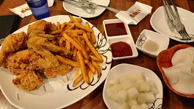 썬더치킨 범일1호점