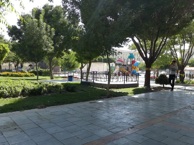 Manzariyeh Park
