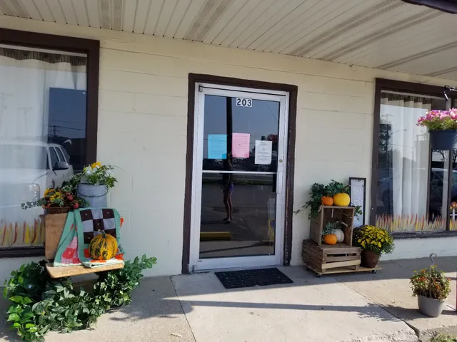 The Avant Garde'n Outlet