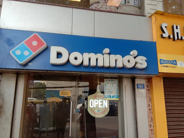 Domino's Pizza | Syed Amir Ali Avenue, Kolkata
