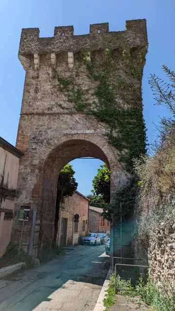 Spoletina Gate