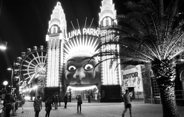 Mad Monkey East Side