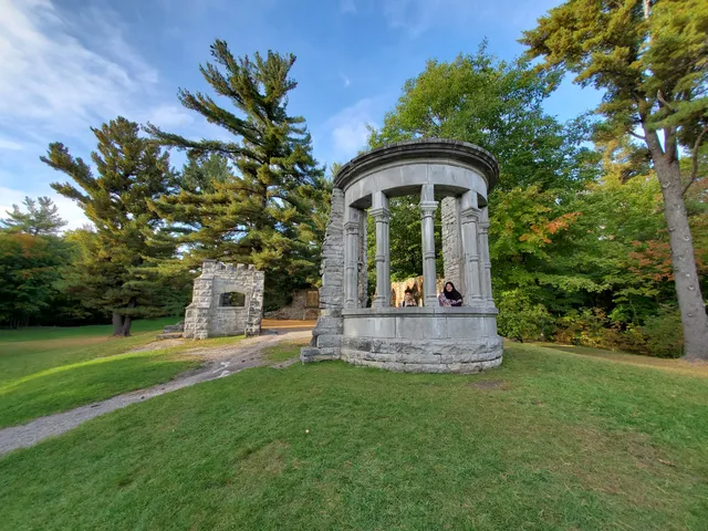 Mackenzie King Estate