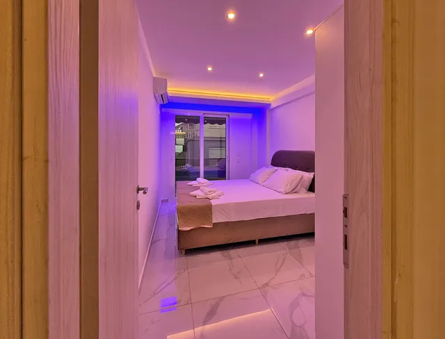 Ifestos Suites by SDR