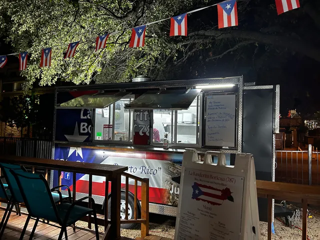 LA BANDERITA BORICUA 787