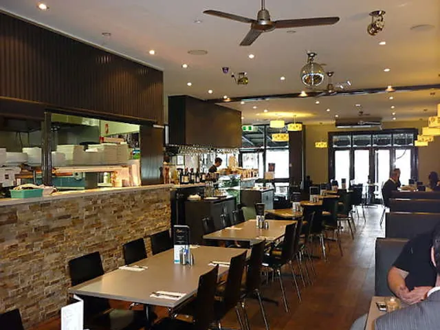 Lava Cafe Restaurant Bar & Lava Lounge