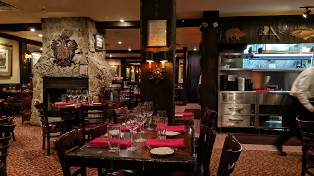 Sperry's Cool Springs