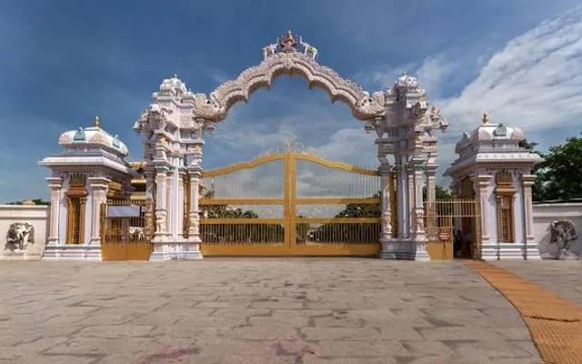 Sri Lakshmi Narayani Golden Temple