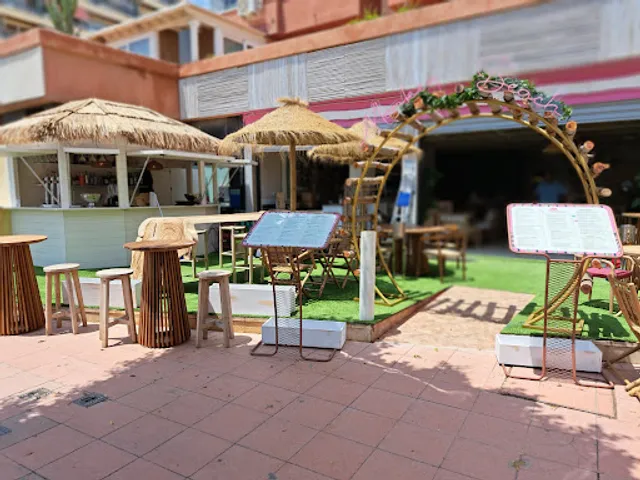 Beach Club La Carihuela - Restaurant & Lounge Bar
