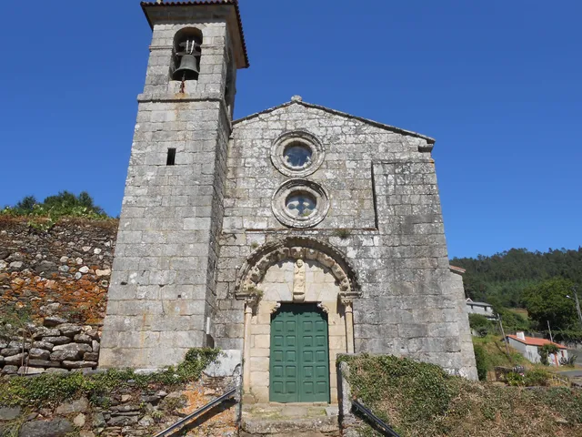 Igrexa de San Salvador de Camanzo