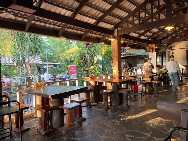 หมูย่างเจงกีสข่าน Genghiskhan BBQ & Grill