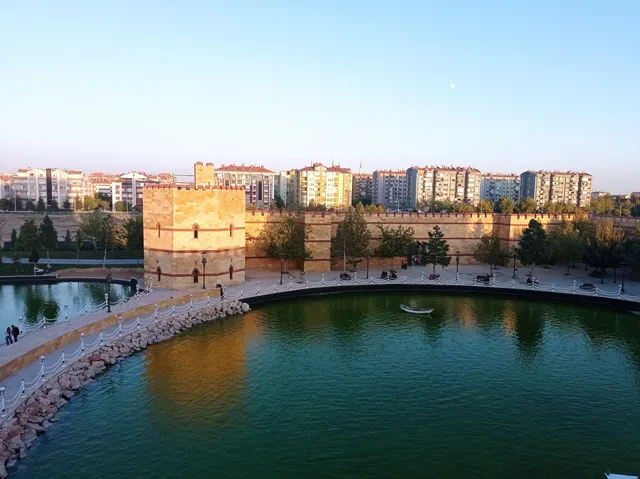 Kalehan Ecdat Bahçesi