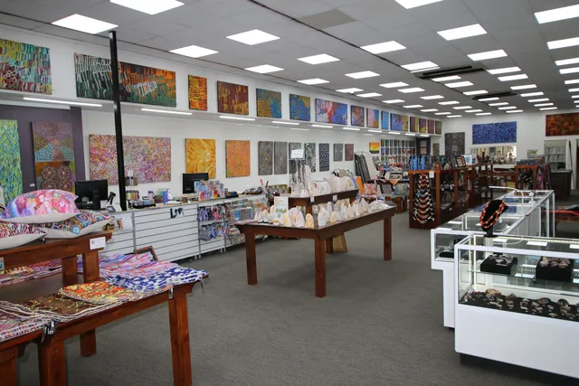 Mbantua Aboriginal Art Gallery