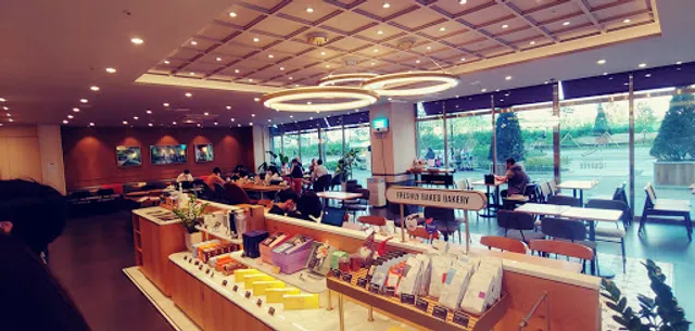 투썸플레이스 향남로데오점