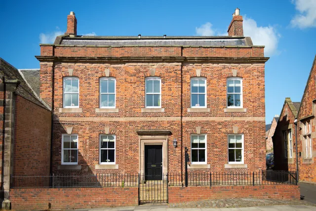 Parade School Guest Rooms
