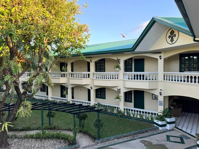 La Planta Hotel and Restaurant