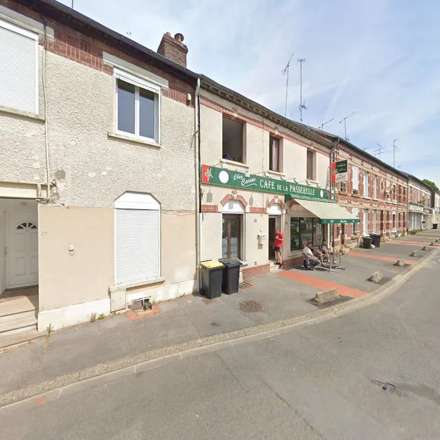 Cafe De La Passerelle