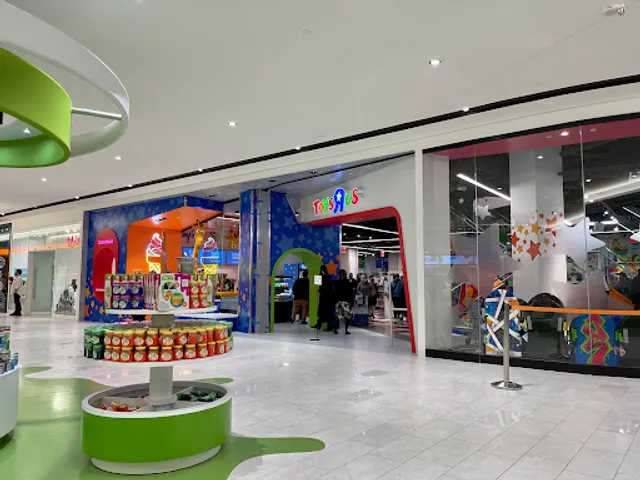 Toys"R"Us