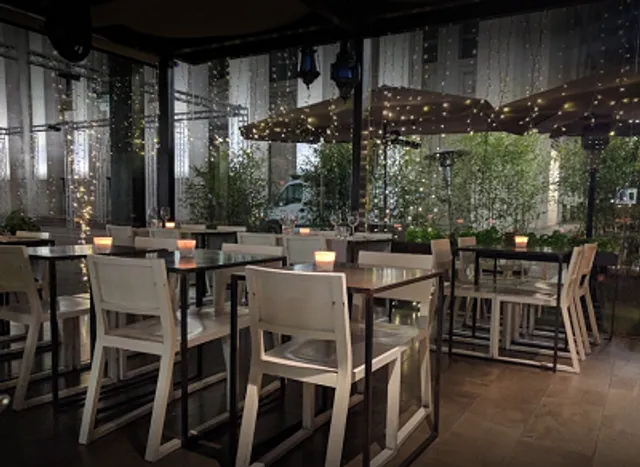 Bobino Bar & Restaurant