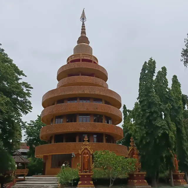 Wat Rong Tham Samakkhi