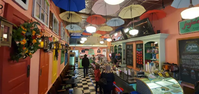 Juju's Iced Cream & Frozen Custard