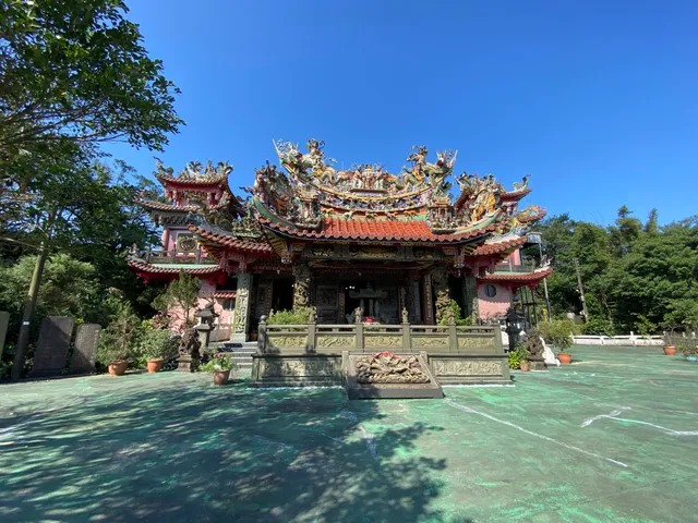 Shiqiuling Pingan Temple