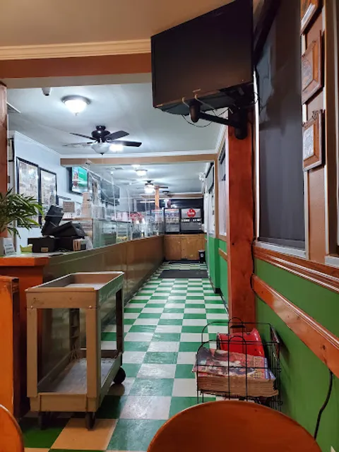 Leonard's Food Quarters