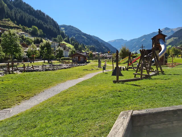 Rucki Zucki Gaudi Alm